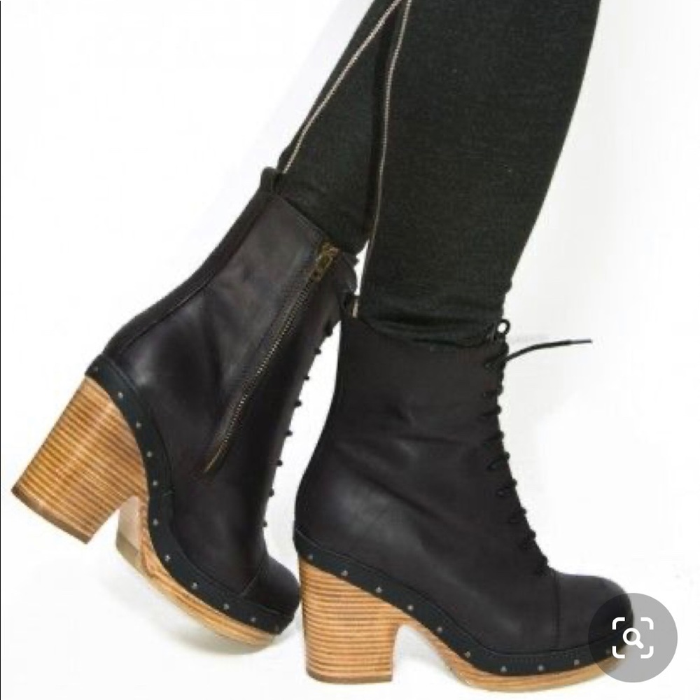 Acne Lea Shank leather heeled booties size 7/8 •UNIQUELY YOURS•